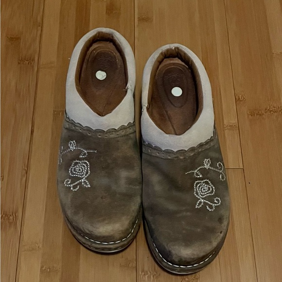 Women mules!! - Picture 2 of 6